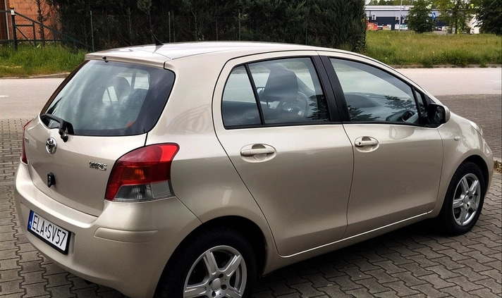 Toyota Yaris cena 20400 przebieg: 154000, rok produkcji 2009 z Łask małe 56